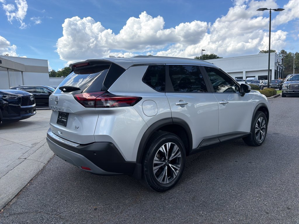 Used 2023 Nissan Rogue SV w/ SV Premium B Package FWD image 13