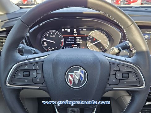 Used 2023 Buick Envision Avenir image 17