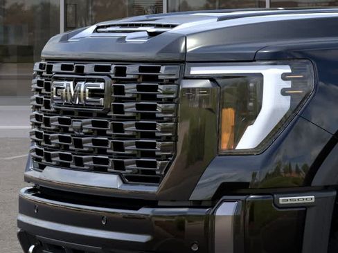 New 2026 GMC Sierra 3500 Denali Ultimate AWD/4WD image 13