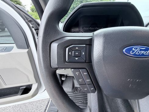 Used 2022 Ford F250 XL w/ Power Equipment Group AWD/4WD image 13