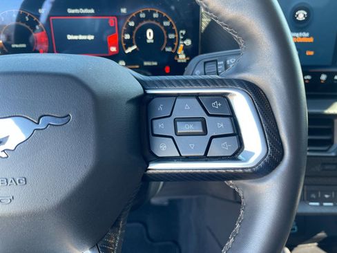 Used 2024 Ford Mustang Coupe image 25