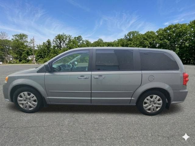 Used 2017 Dodge Grand Caravan SE w/ Power Window Group FWD image 5