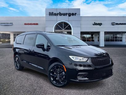 New 2026 Chrysler Pacifica Limited