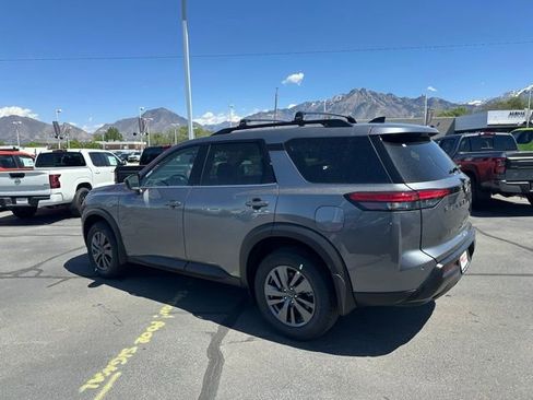 New 2026 Nissan Pathfinder SV AWD/4WD image 7