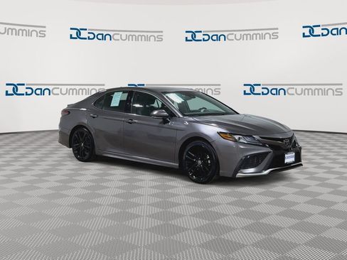Used 2024 Toyota Camry XSE FWD image 2