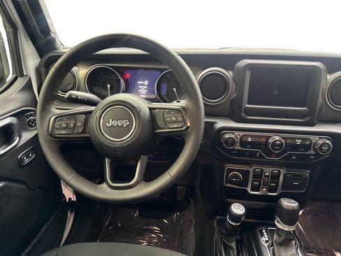 Used 2023 Jeep Wrangler Unlimited AWD/4WD image 55