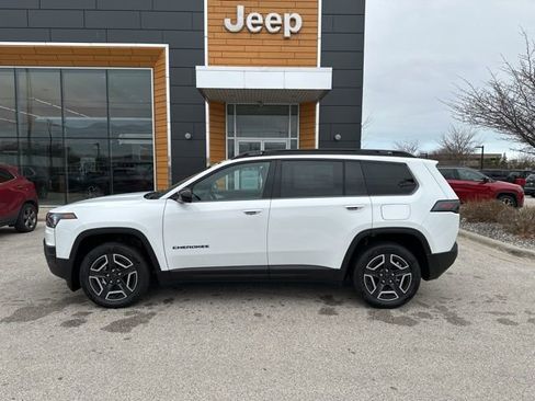 New 2026 Jeep Cherokee Laredo AWD/4WD image 9