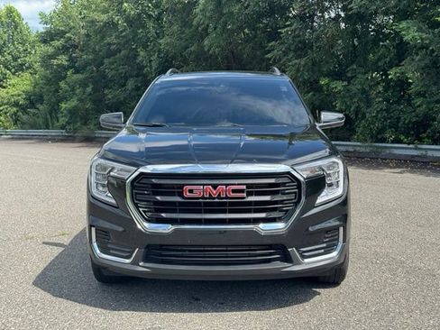 Used 2024 GMC Terrain SLE w/ Driver Convenience Package AWD/4WD image 23