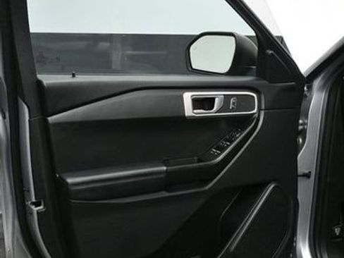 Used 2021 Ford Explorer 4WD image 16