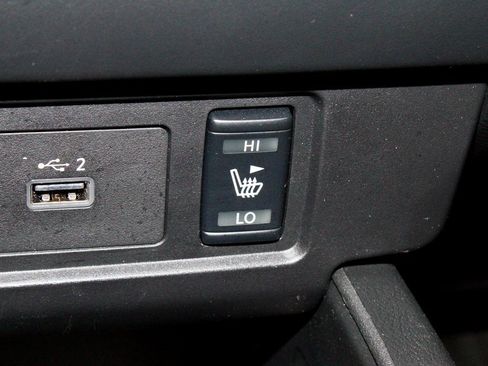 Certified 2024 Nissan Frontier SV w/ SV Convenience Package image 4