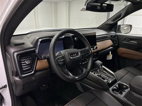 New 2025 GMC Canyon AT4 w/ Nightfall Edition image 10