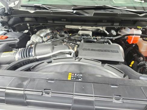 New 2026 GMC Sierra 3500 SLT w/ SLT Convenience Package AWD/4WD image 17