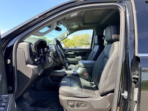 Used 2024 Chevrolet Silverado 1500 LTZ AWD/4WD image 7