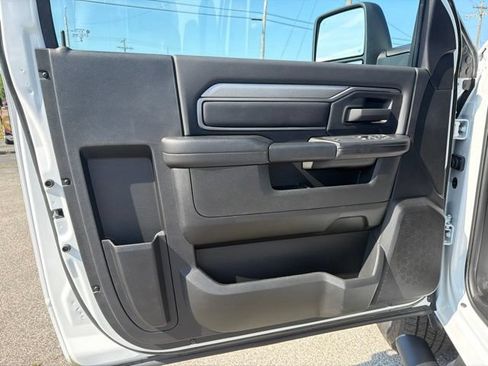 Used 2026 RAM 2500 Tradesman AWD/4WD image 16