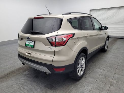 Used 2018 Ford Escape SE w/ Ford Safe & Smart Package image 9