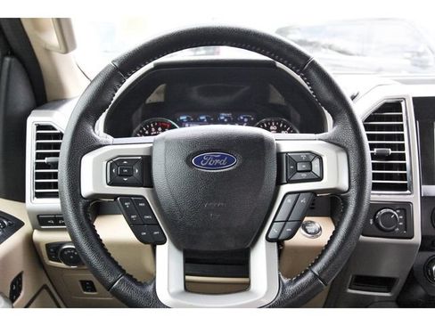 Used 2016 Ford F150 Lariat AWD/4WD image 13