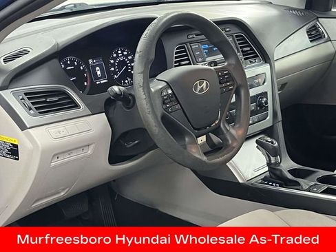 Used 2015 Hyundai Sonata SE image 13