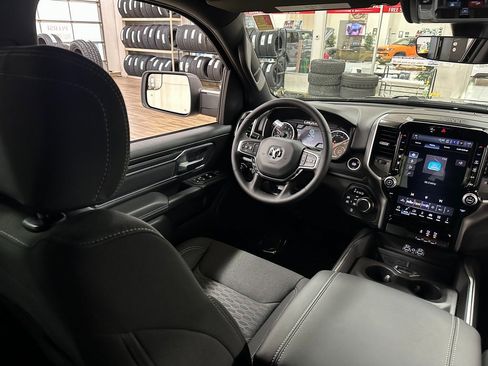 New 2026 RAM 1500 4x4 Crew Cab image 16