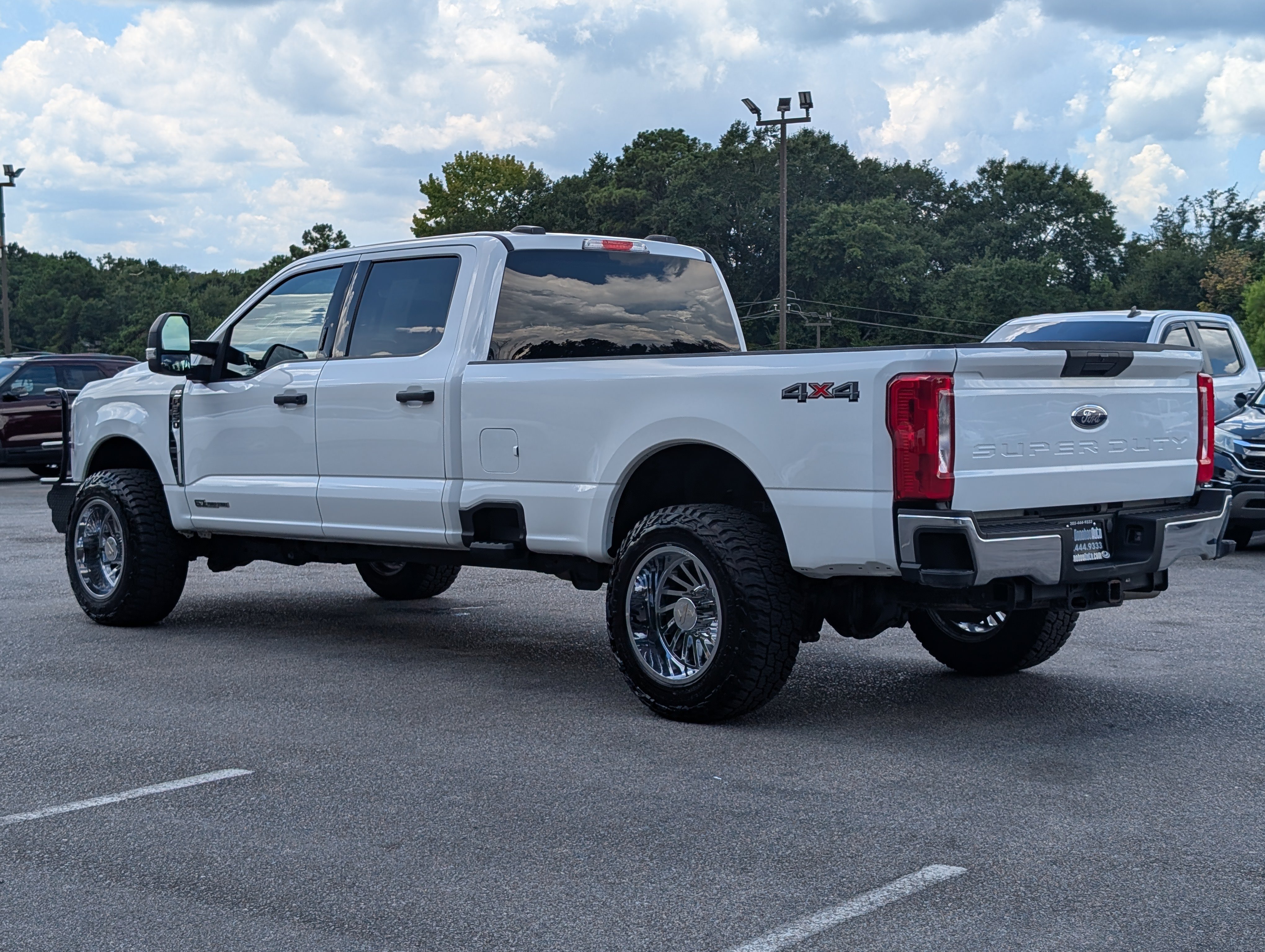 Used 2024 Ford F350 XLT AWD/4WD image 7