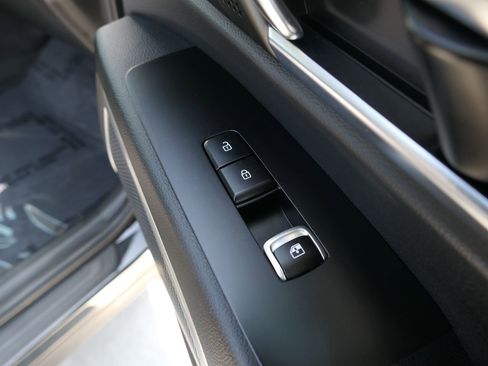 Used 2024 Kia Telluride EX w/ EX Captain's Chair Package FWD image 27