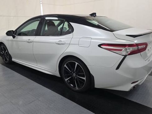 Used 2020 Toyota Camry XSE AWD/4WD image 3