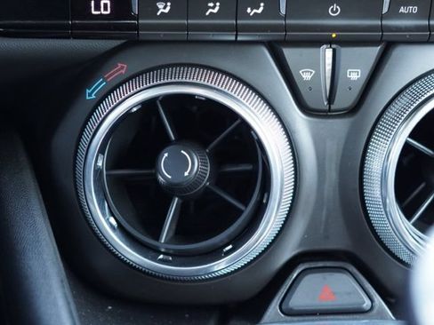 Used 2017 Chevrolet Camaro LT RWD image 25