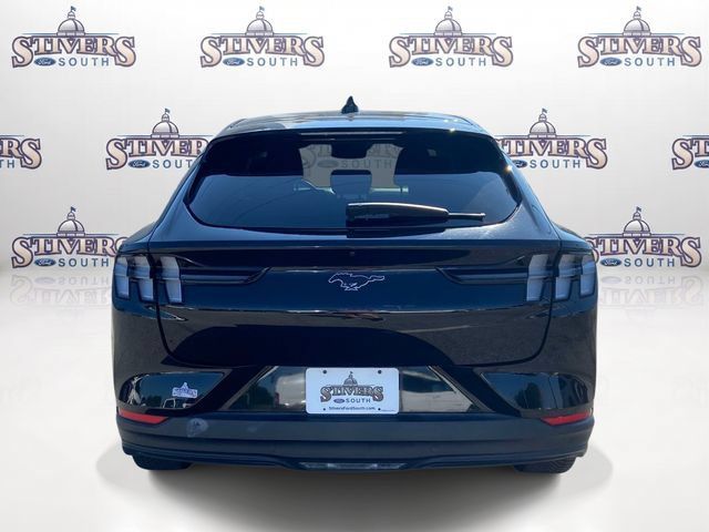 Used 2023 Ford Mustang Mach-E Select RWD image 4
