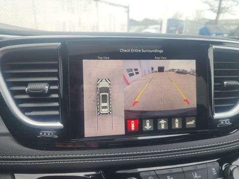 New 2026 Chrysler Pacifica Limited image 8