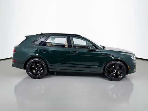 Certified 2025 Bentley Bentayga AWD/4WD image 9