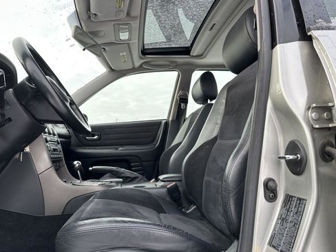 Used 2001 Lexus IS 300 image 11