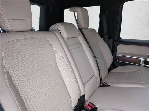 Used 2025 Mercedes-Benz G 550 image 20