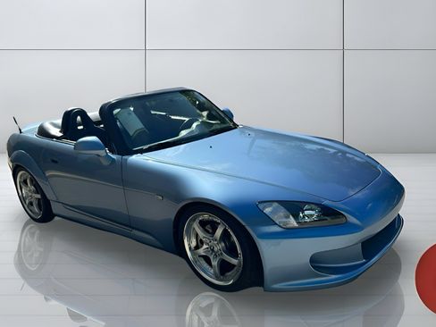 Used 2003 Honda S2000 image 10