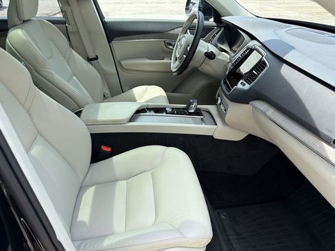 Used 2024 Volvo XC90 B6 Plus w/ Protection Package Premier AWD/4WD image 30