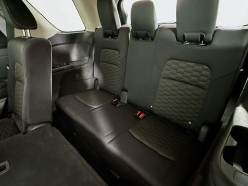 Used 2024 Nissan Pathfinder SV image 28