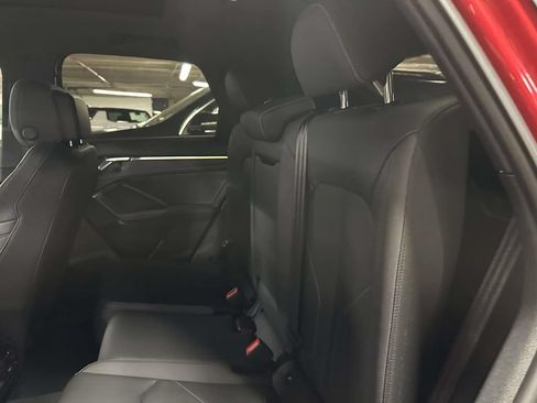 Used 2024 Audi Q3 2.0T Premium Plus w/ Premium Plus Package AWD/4WD image 13
