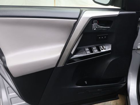 Used 2017 Toyota RAV4 Limited FWD image 15