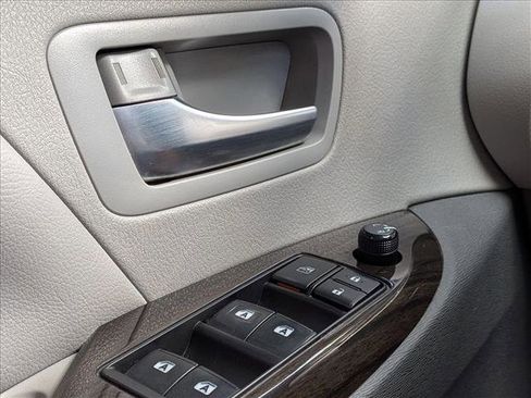 Used 2019 Toyota Sienna XLE FWD image 4