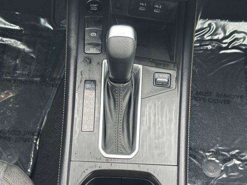 Used 2025 Nissan Kicks SV image 37