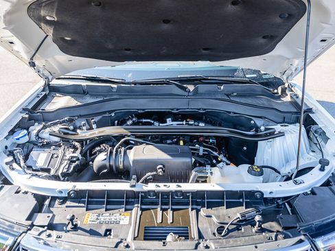 Certified 2023 Ford Explorer Limited w/ Equipment Group 301A image 21