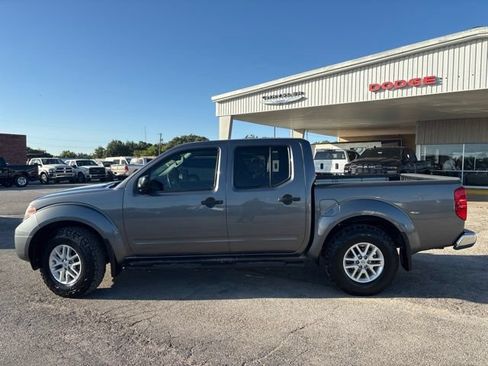 Used 2019 Nissan Frontier SV w/ Value Truck Package AWD/4WD image 2