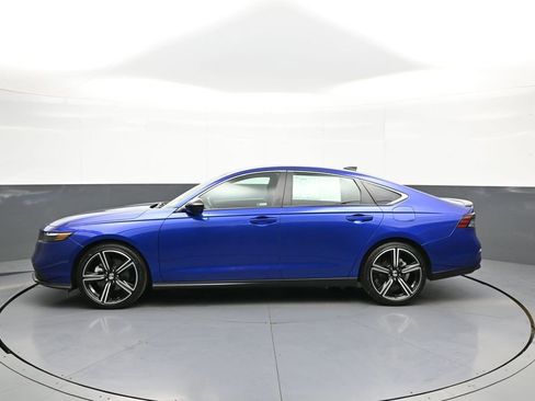 Used 2024 Honda Accord Sport image 9