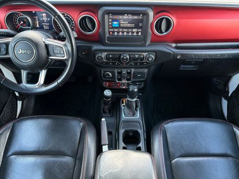 Used 2018 Jeep Wrangler Unlimited Rubicon w/ Safety Group AWD/4WD image 13