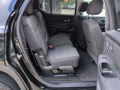 Used 2020 Chevrolet Traverse LS FWD image 23