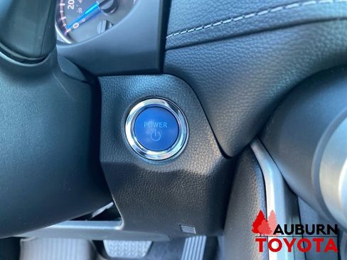Used 2022 Toyota RAV4 XLE w/ XLE Grade Weather Package AWD/4WD image 39