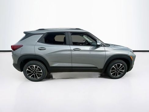 New 2026 Chevrolet TrailBlazer LT FWD image 5