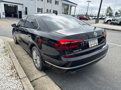 Used 2018 Volkswagen Passat 2.0T SE FWD image 4