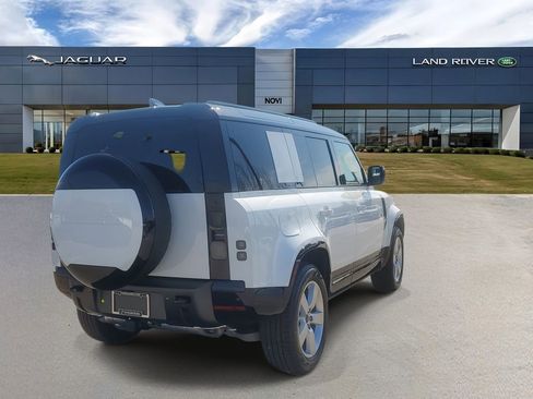 New 2026 Land Rover Defender 110 X-Dynamic SE image 3