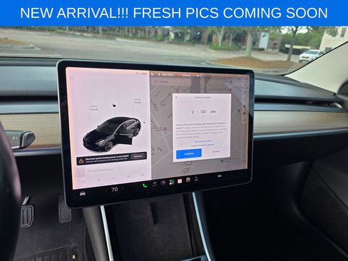 Used 2018 Tesla Model 3 Mid Range RWD image 11