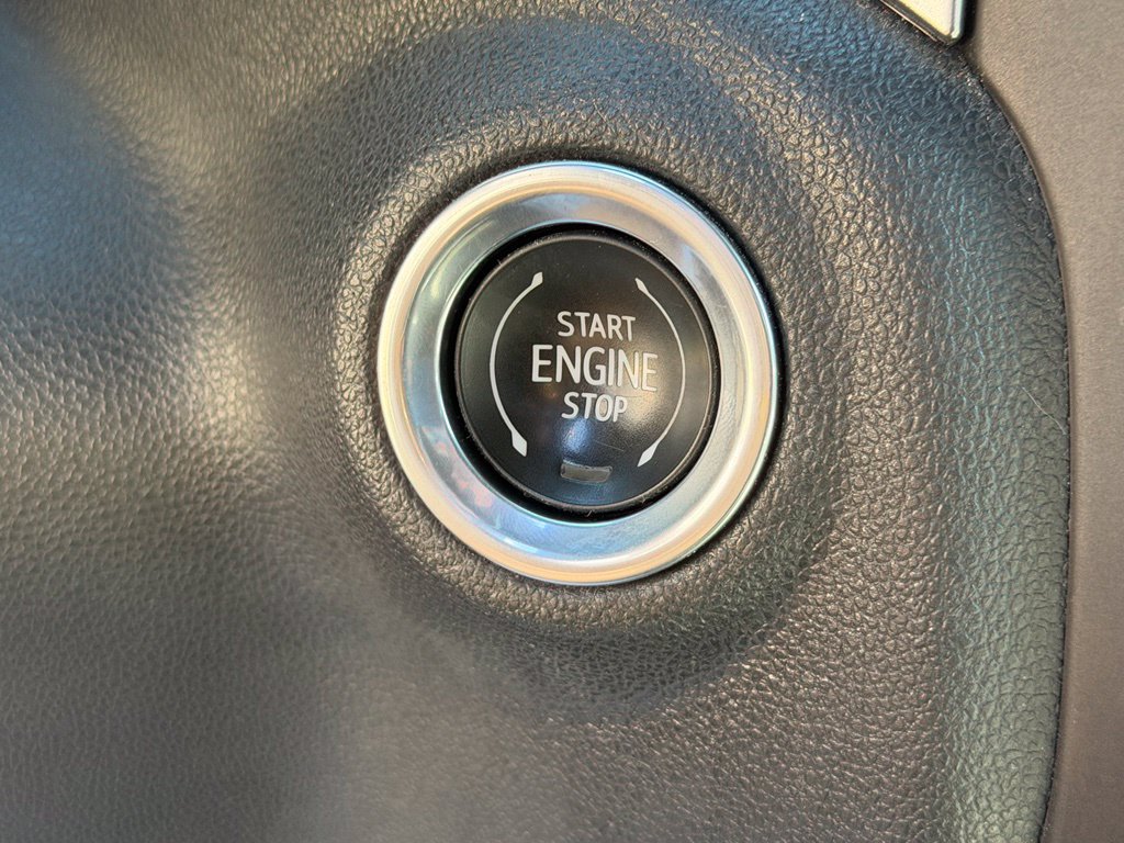 Used 2020 Chevrolet Silverado 1500 RST AWD/4WD image 14