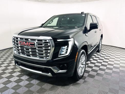 Used 2025 GMC Yukon Denali AWD/4WD image 7